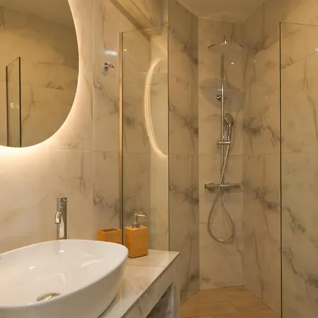 Sea Salt Apartment